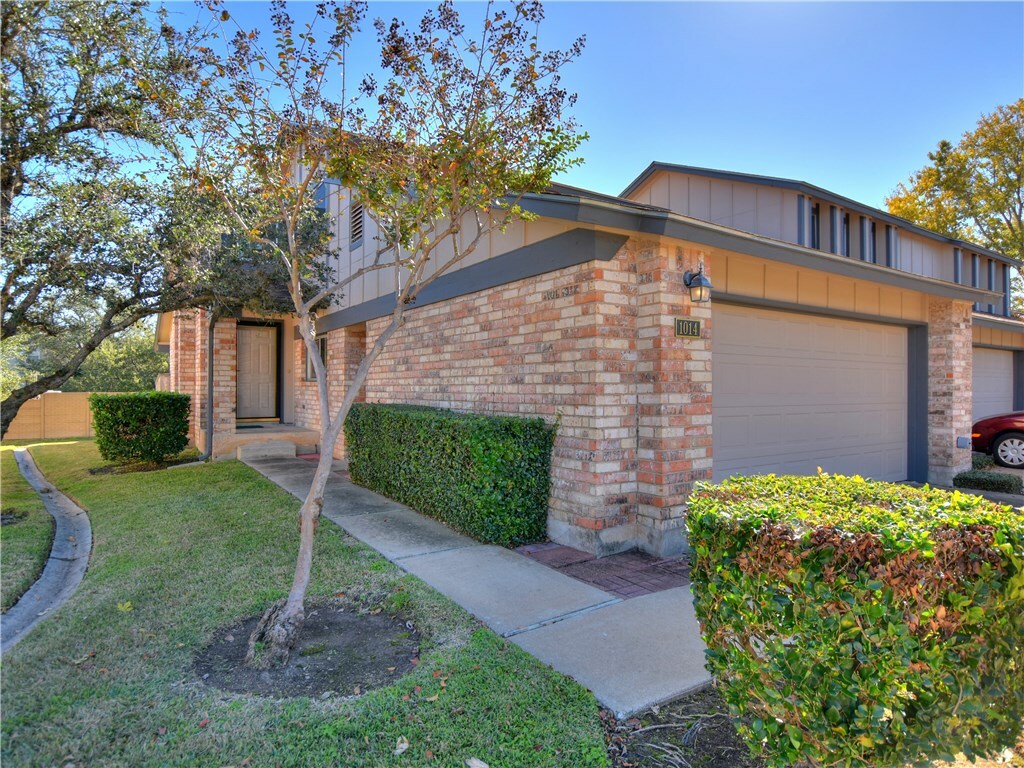 Property Photo:  1014 Verbena Drive  TX 78750 