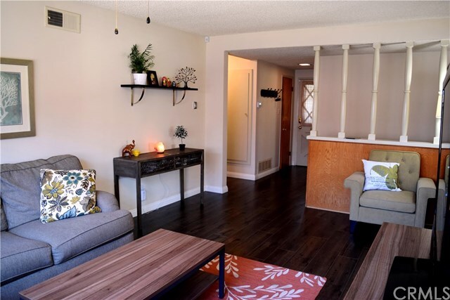 Property Photo: 1202 Desford Street CA 90502
