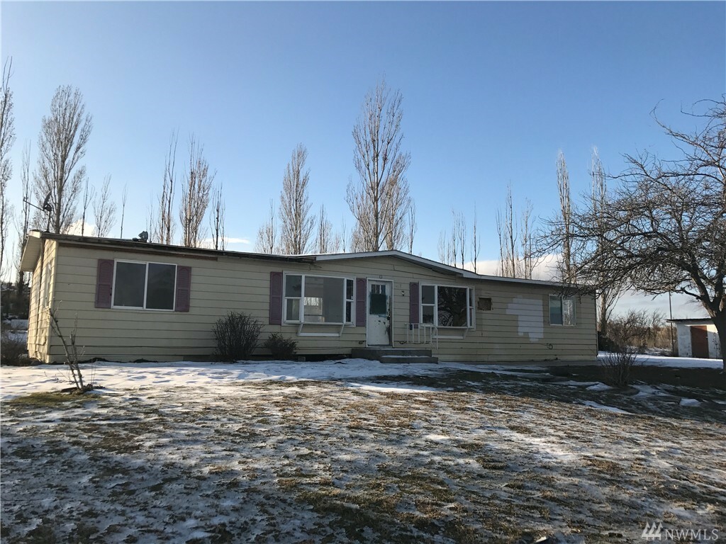 Property Photo:  9575 Winchester Rd NW  WA 98823 