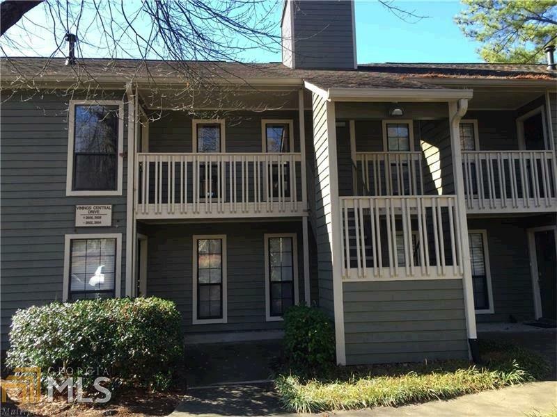 Property Photo: 2604 Vinings Central Dr 37 GA 30339
