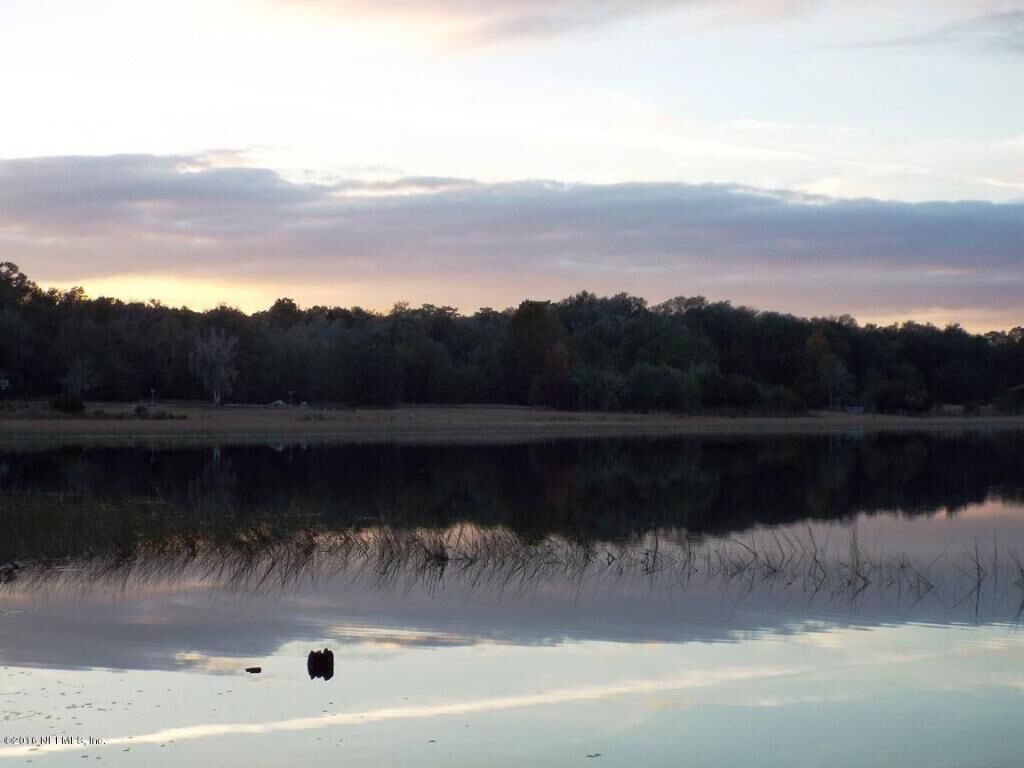 Property Photo: 1186 State Road 20 FL 32148