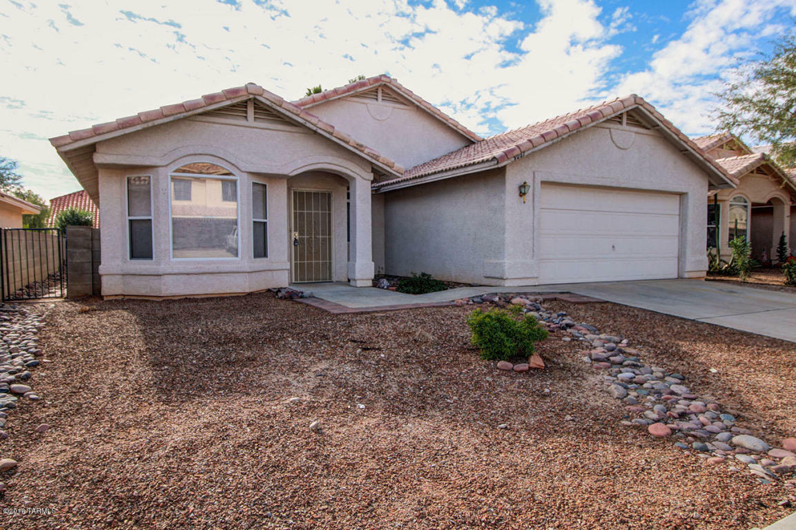 Property Photo:  9007 N Grafton Avenue  AZ 85742 