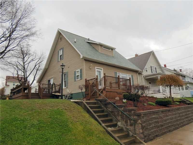 Property Photo: 697 North Street PA 16335