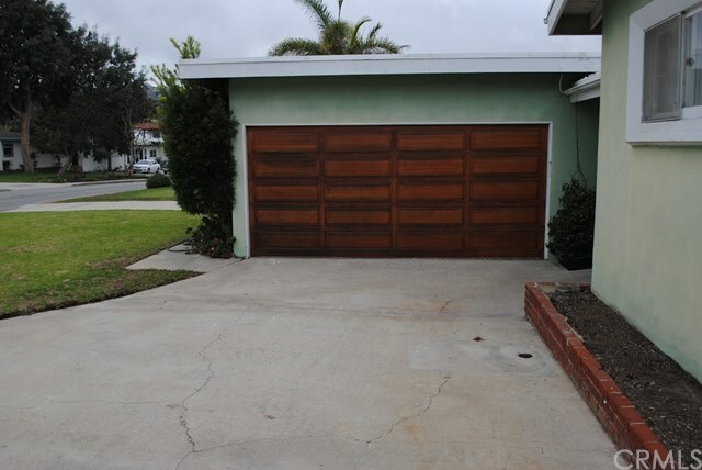 Property Photo: 151 Camino De Las Colinas CA 90277