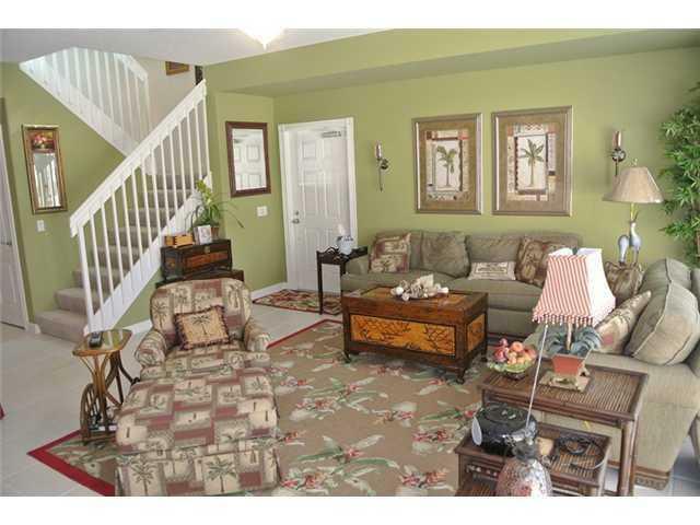 Property Photo: 417 Capistrano Drive FL 33410