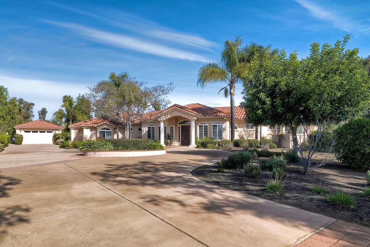 Property Photo:  15053 Huntington Gate Dr  CA 92064 