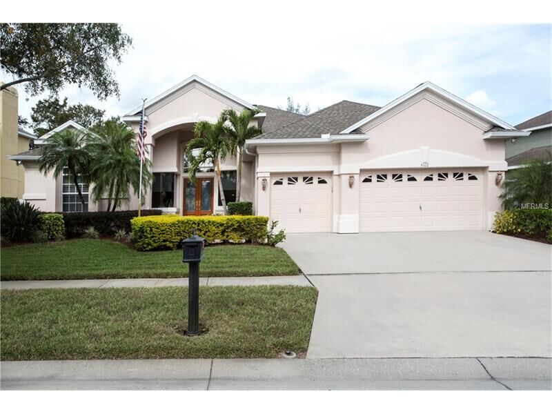 Property Photo: 4322 Glendon Place FL 33596