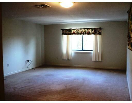 Property Photo: 1029 Pleasant St 37 MA 01602