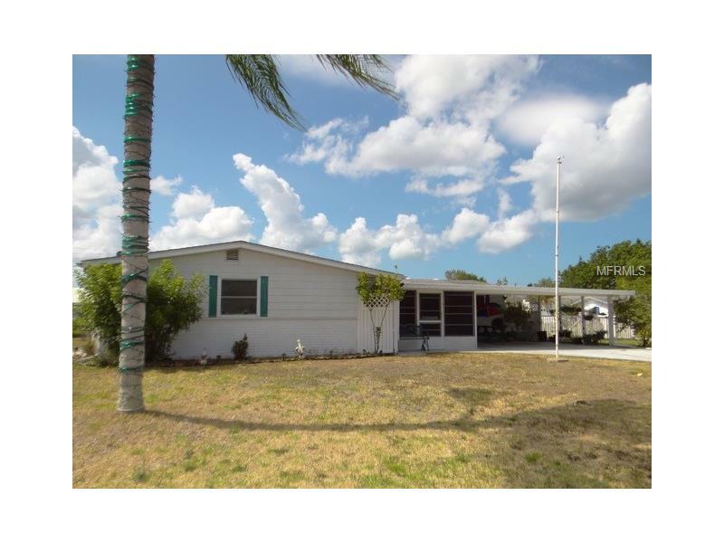 Property Photo: 1105 Fruitland Avenue FL 34207