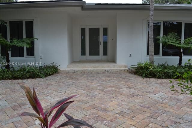 Property Photo:  940 Andora Ave  FL 33146 
