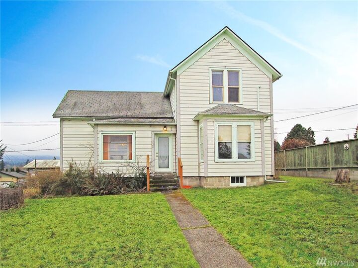 1022 W 9th St  Port Angeles WA 98363 photo