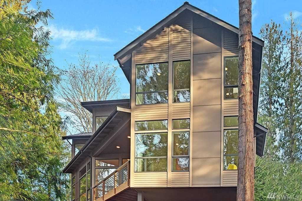 Property Photo:  11507 Blue Heron Lane NE  WA 98110 