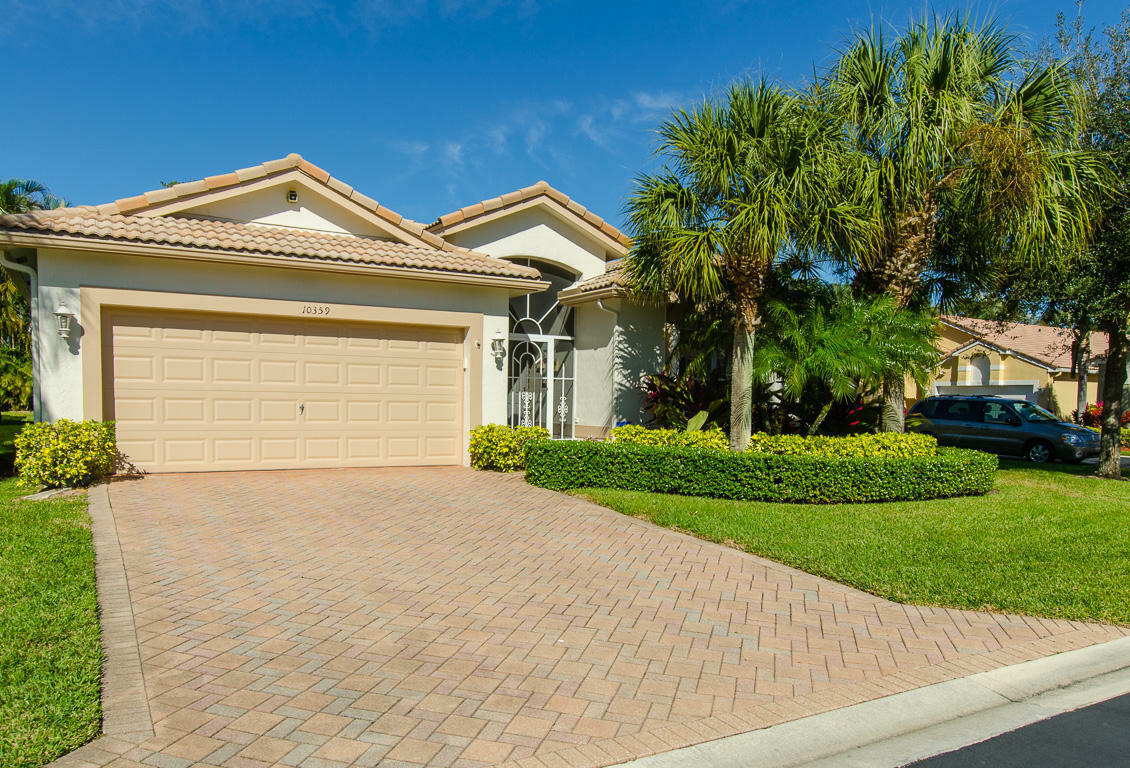 Property Photo:  10359 Utopia Circle N  FL 33437 