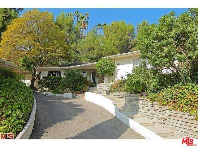 Property Photo:  1225 Hillgrove Pl  CA 90210 