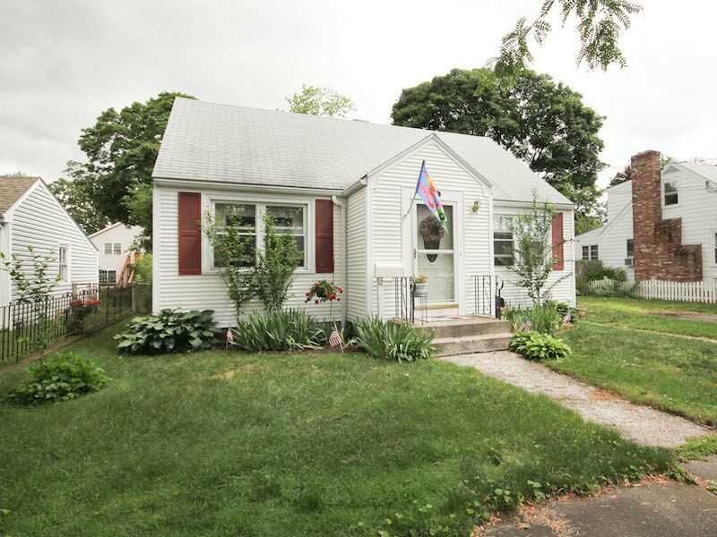 Property Photo:  12 Rosemere Drive  RI 02914 