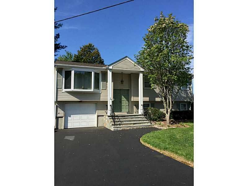 Property Photo:  4 Ash Lane  RI 02911 