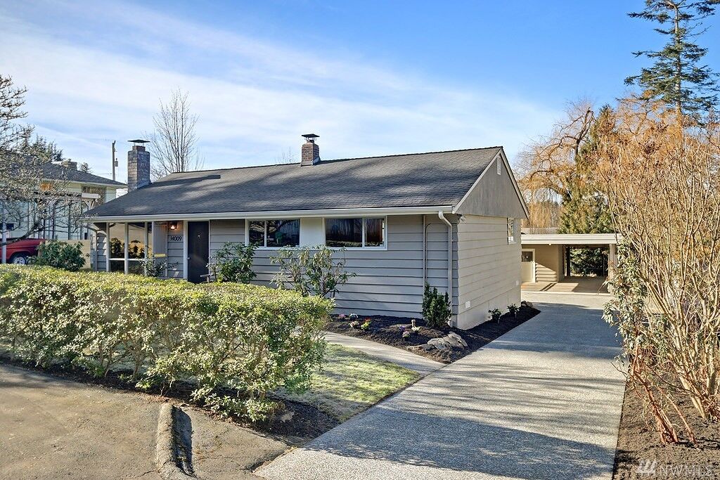 Property Photo: 14009 36th Ave NE WA 98125