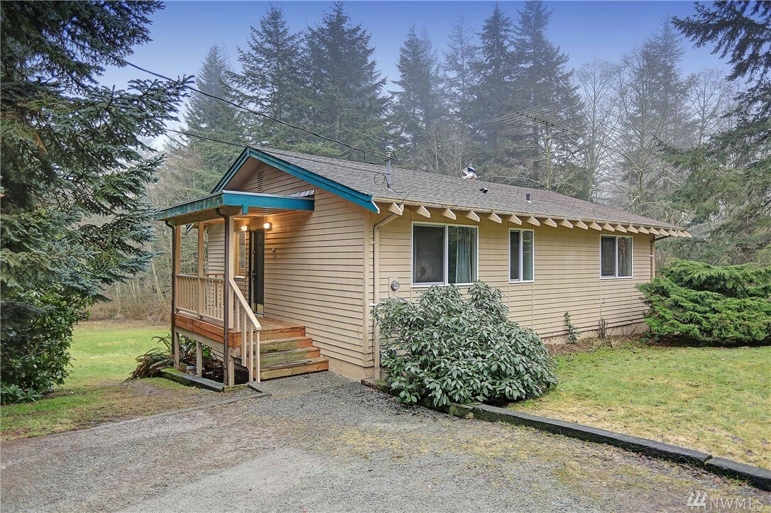 Property Photo: 580 Waynes Ridge Cir WA 98282