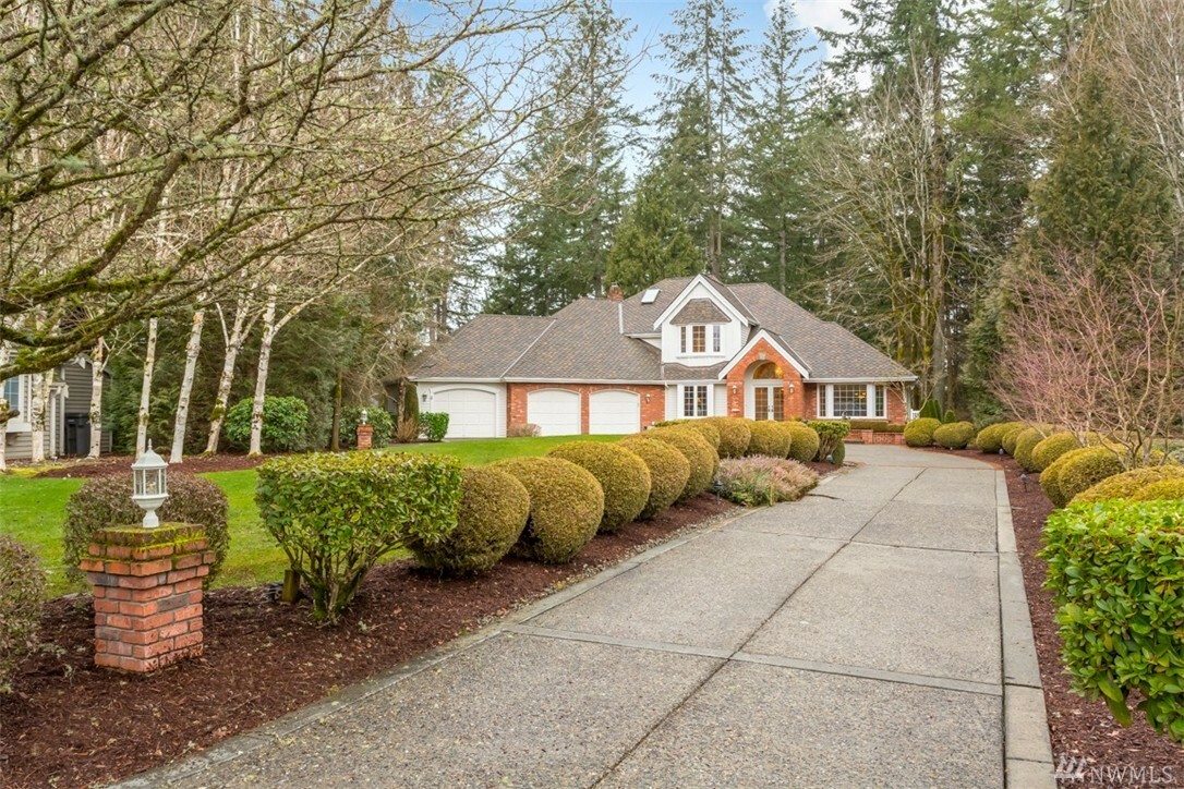 Property Photo:  25813 NE 25th St  WA 98053 