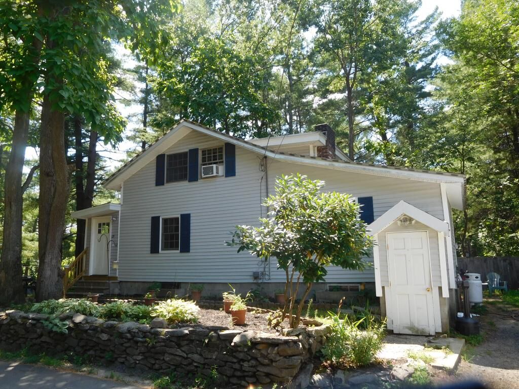Property Photo:  21 Millville Ter  NH 03079 