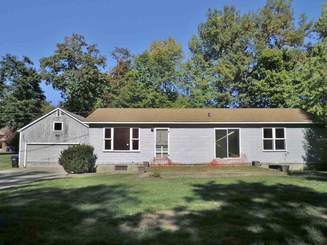 Property Photo: 152 Dracut Road NH 03051