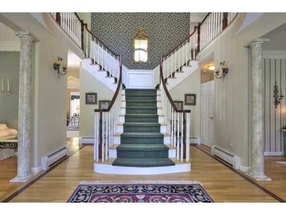 Property Photo:  45 Pembroke Way  NH 03110 
