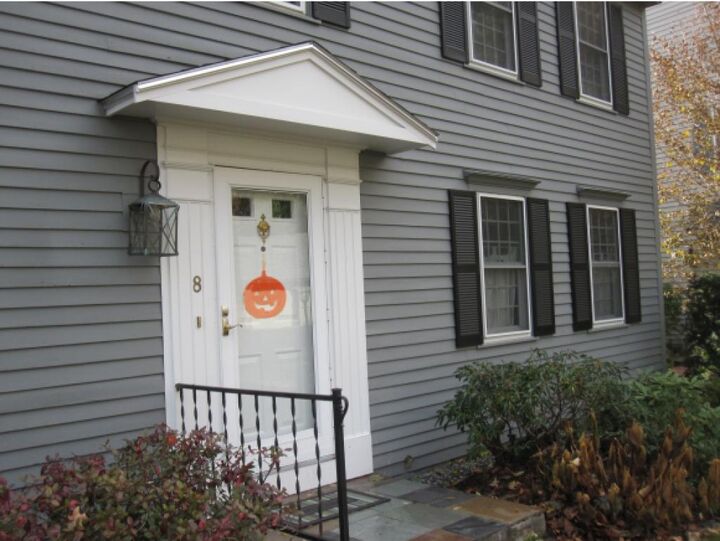 Property Photo:  8 Governor Square 8  NH 03458 