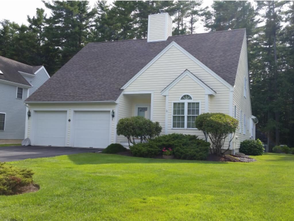 Property Photo:  33 Drakes Landing 33  NH 03842 