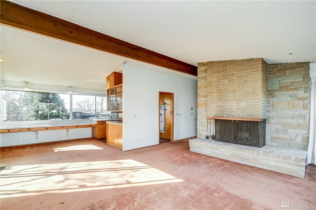 Property Photo: 6055 51st Place S WA 98118