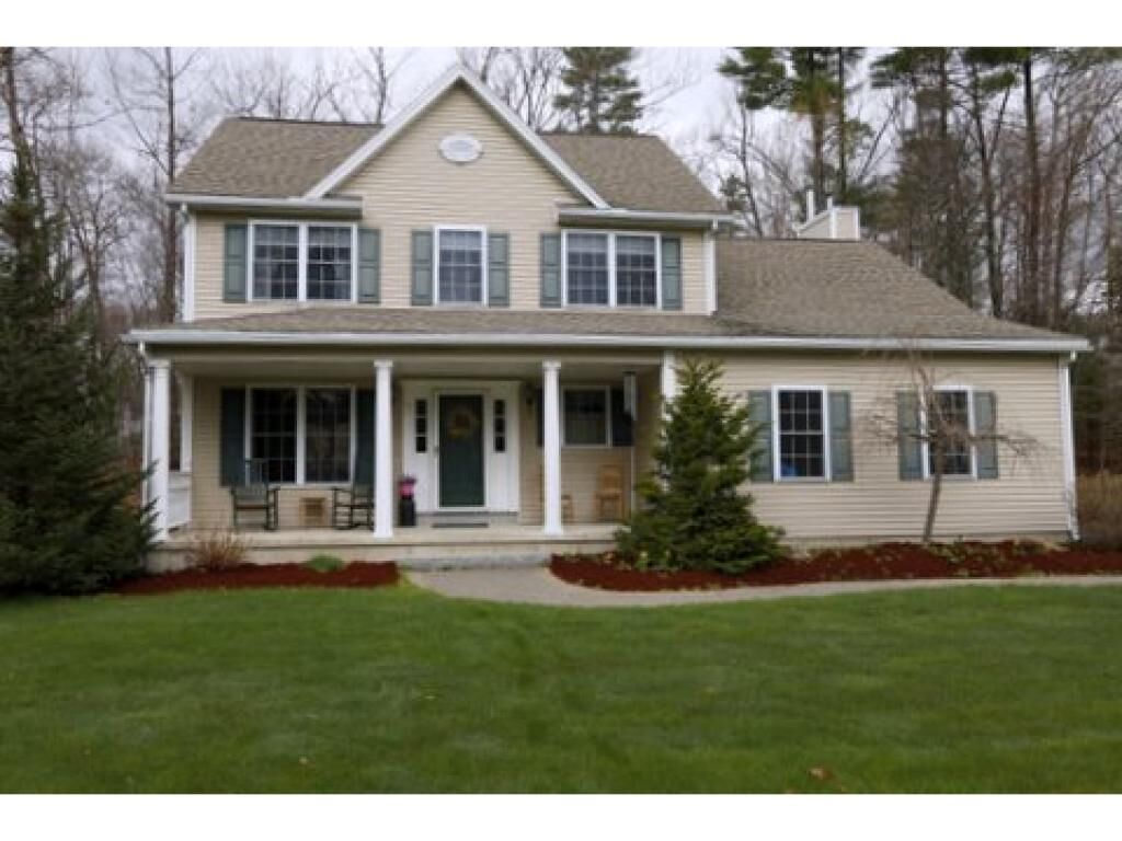 Property Photo:  7 Massabesic Drive  NH 03032 