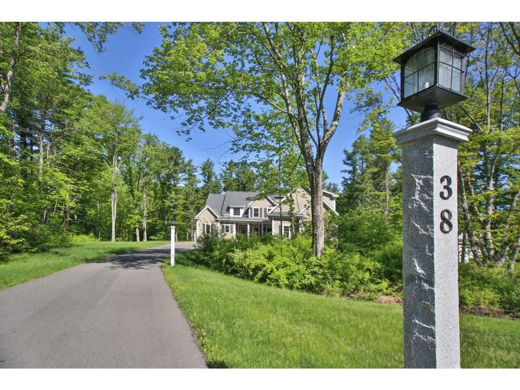 Property Photo:  38 Mallard Lane  NH 03820 