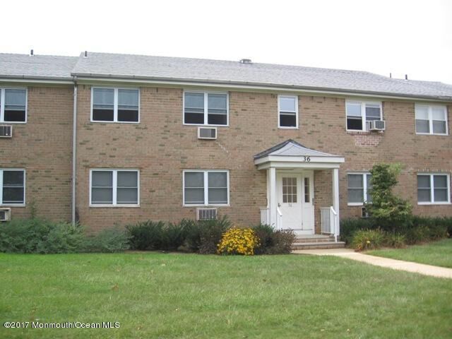 Property Photo:  36 Manchester Court  NJ 07728 