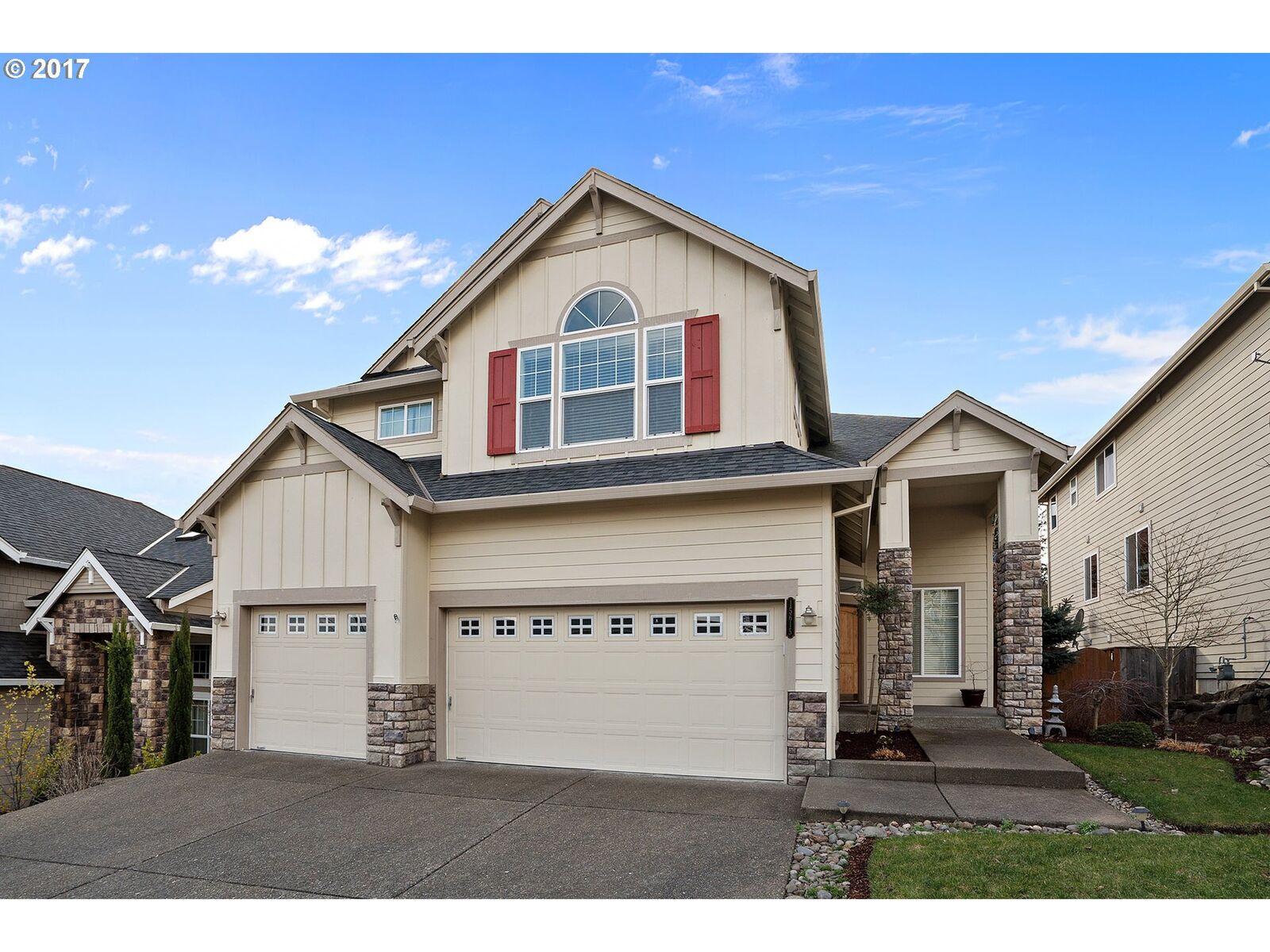 Property Photo: 15615 SW Greenfield Dr OR 97224