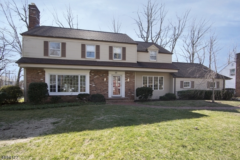 Property Photo:  6 Concord Ln  NJ 07960 