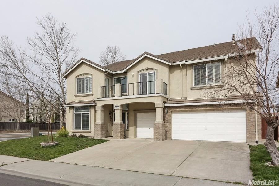 Property Photo:  2229 Citrine Way  CA 95834 