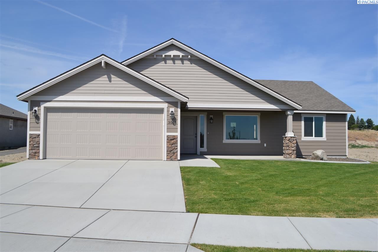Property Photo: 9101 Kent Pl WA 99301