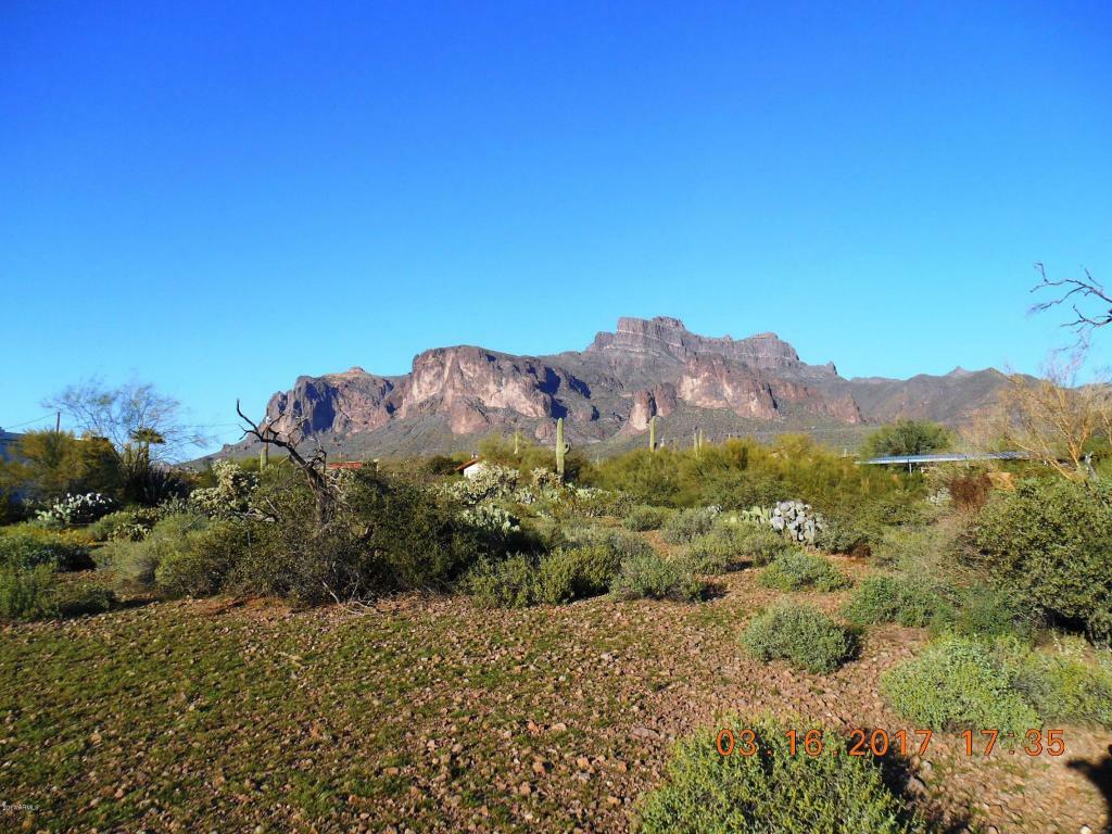 Property Photo:  165 N Sixshooter Road  AZ 85119 