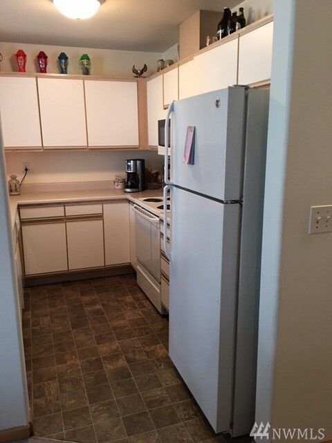 Property Photo:  4235 Wintergreen Cir 240  WA 98226 