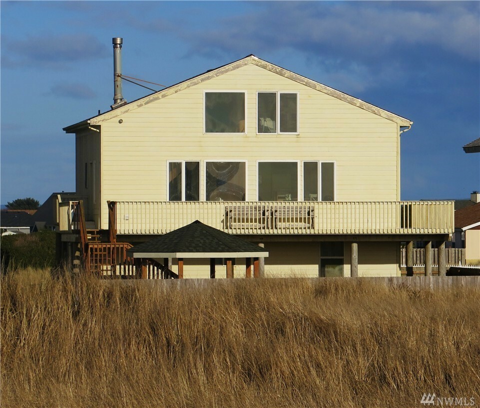 Property Photo:  1225 Ocean Shores Blvd SW  WA 98569 