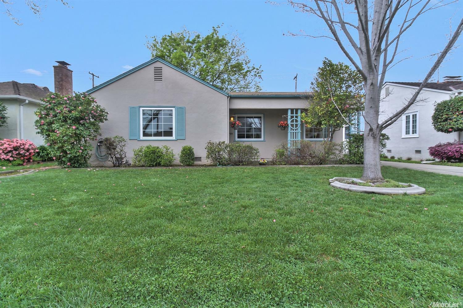 Property Photo:  270 Tivoli Way  CA 95819 