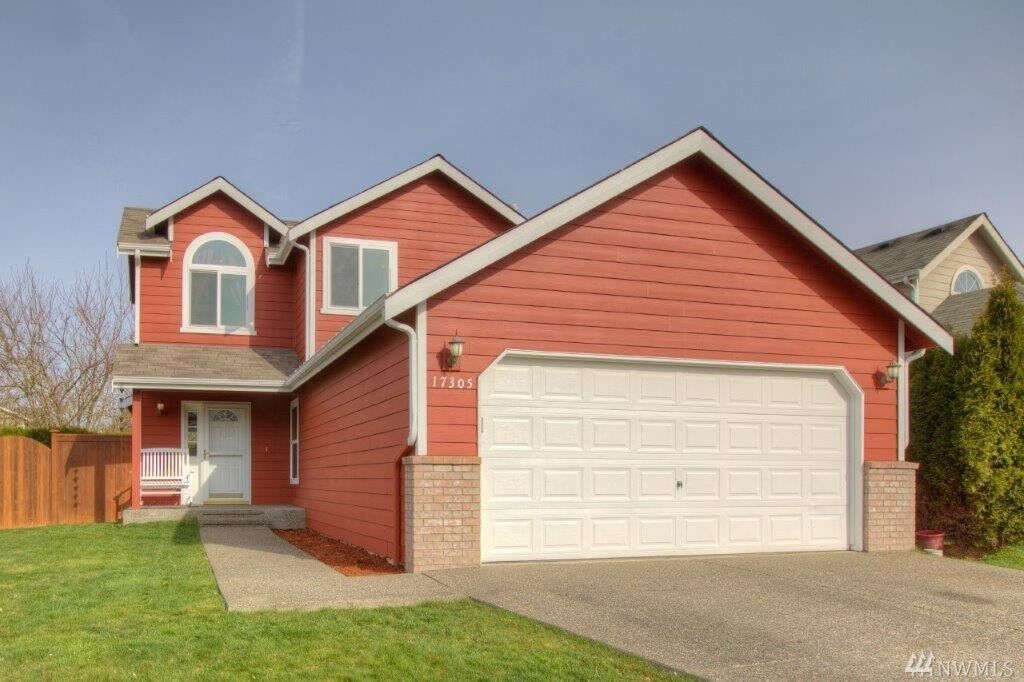 Property Photo:  17305  156th Street SE  WA 98272 