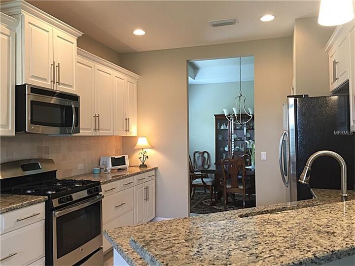 Property Photo:  4713 Silvermoss Drive  FL 34243 