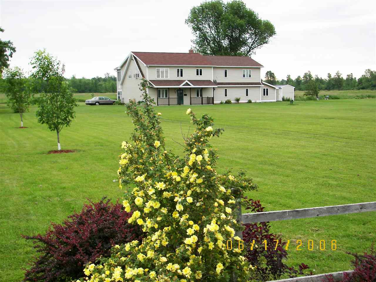 Property Photo: 913 North End Road West VT 05474