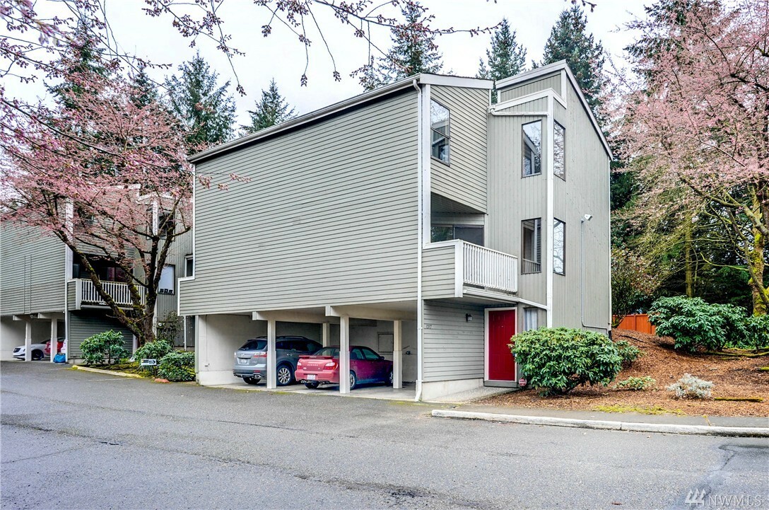 Property Photo:  10117 NE 124th Place  WA 98034 