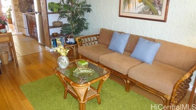 Property Photo:  425 Ena Road Cph7  HI 96815 