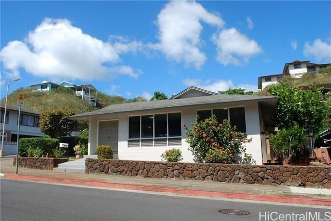 Property Photo:  4761 Likini Street  HI 96818 