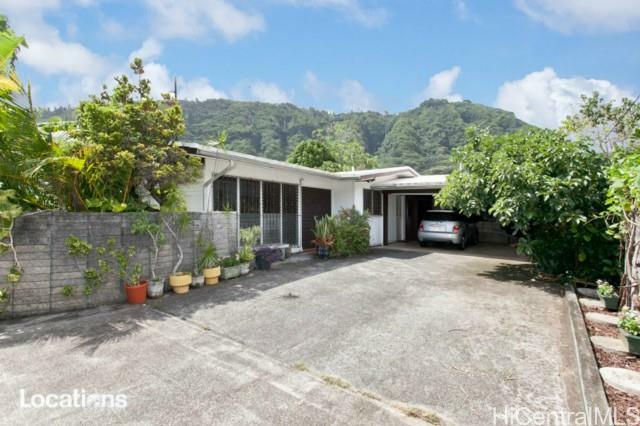 Property Photo:  3162 Poelua Place  HI 96822 