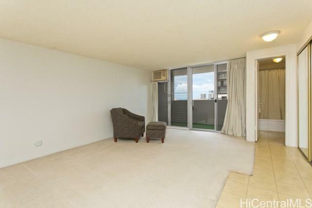 Property Photo:  824 Kinau Street 906  HI 96813 