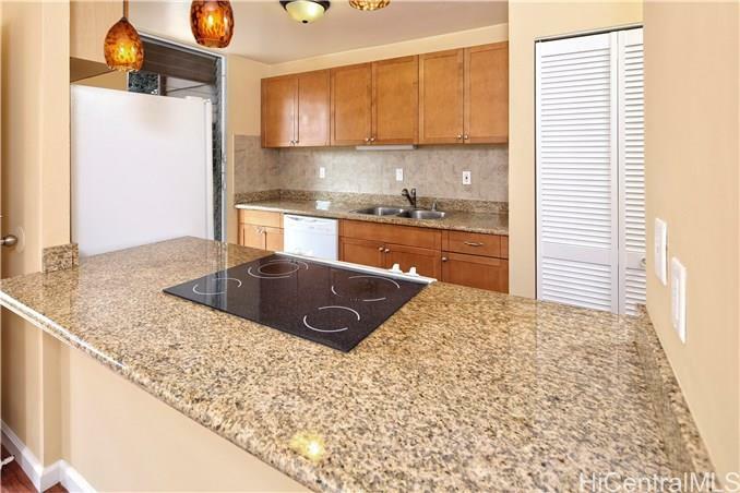 Property Photo:  94-410 Kapuahi Street 33  HI 96789 