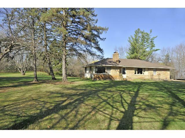 Property Photo:  565 Ferndale Road N  MN 55391 
